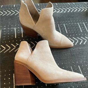 Vince Camuto suede booties 7 1/2